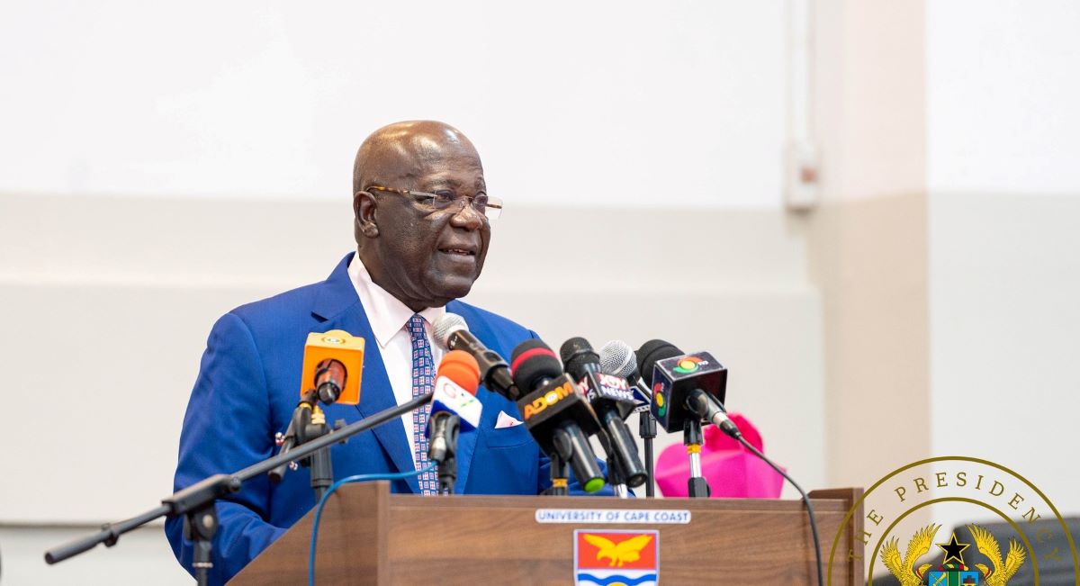Sir Sam Jonah addressing an audience in Ghana